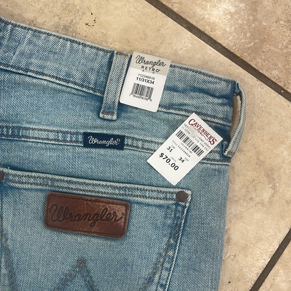 Wrangler Retro Flared Jeans - Picture 3 of 3